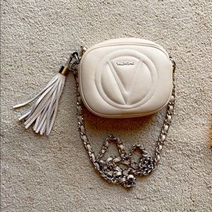 BRAND NEW Off white Valentino crossbody chain bag